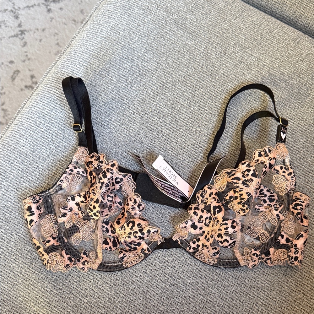 Victoria's Secret Black and Pink Lace Bra